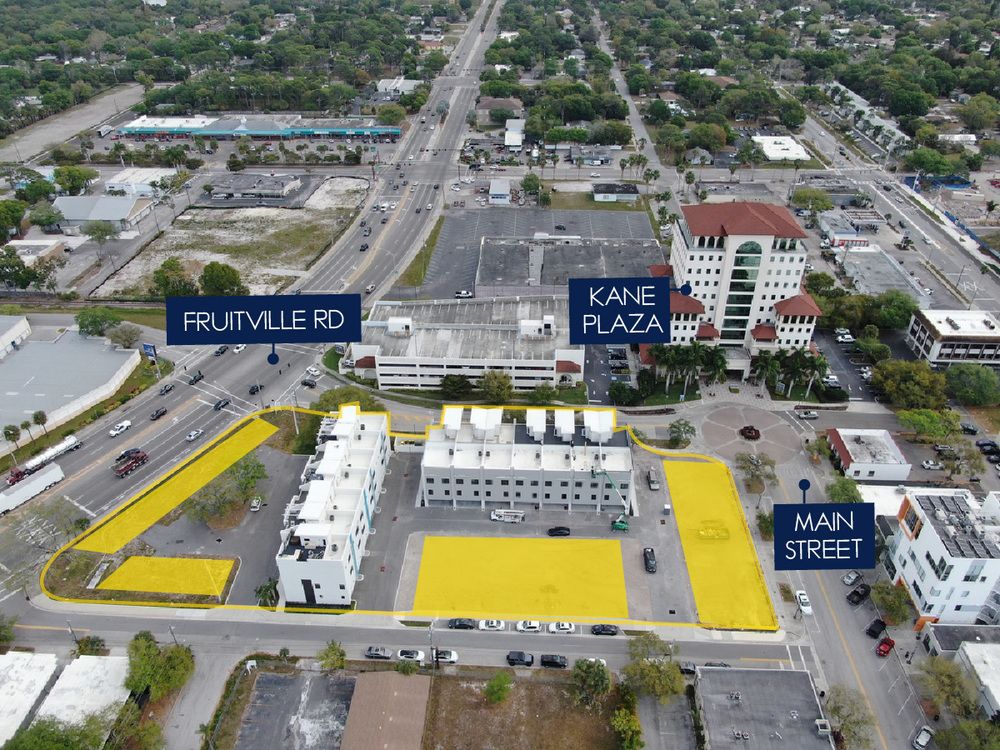 The Artisan on Main : 2167 Main St, Sarasota, FL 34237